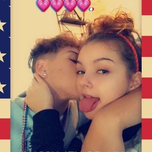 Meet your Posher, Leah